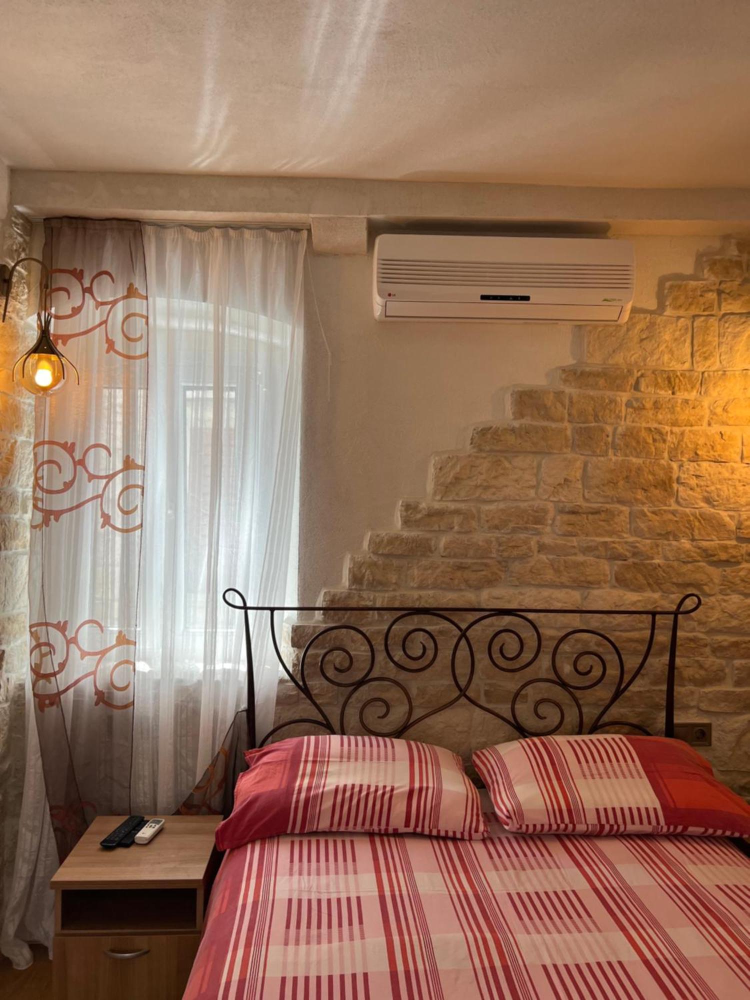 Apartment Nikolina Trogir Exterior photo
